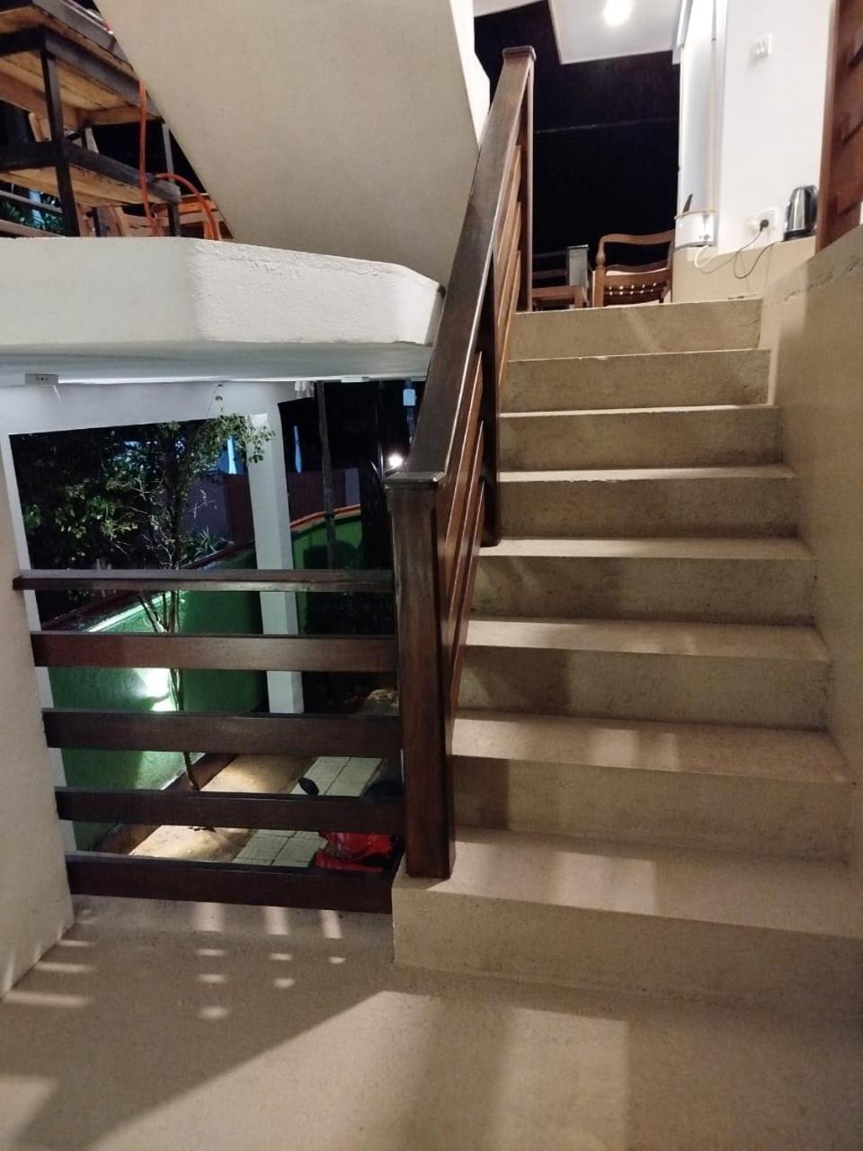 Siyon Yula - Guest House Хіккадува Екстер'єр фото