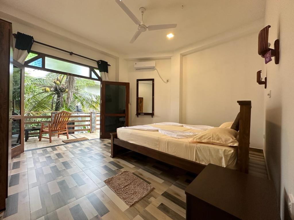 Siyon Yula - Guest House Хіккадува Екстер'єр фото