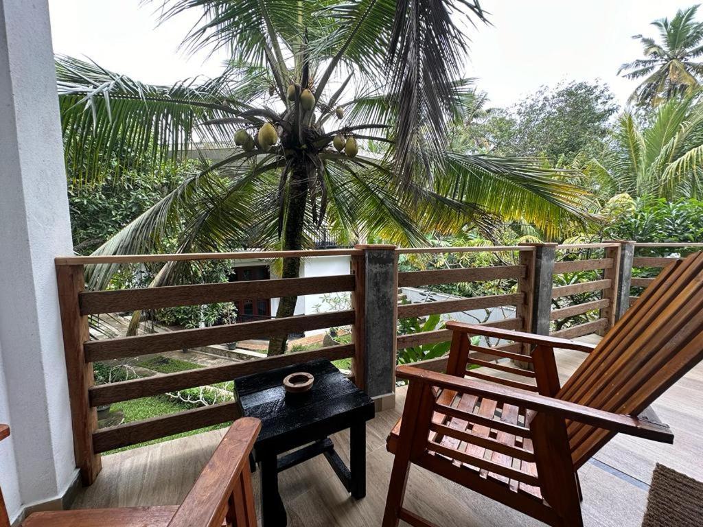 Siyon Yula - Guest House Хіккадува Екстер'єр фото