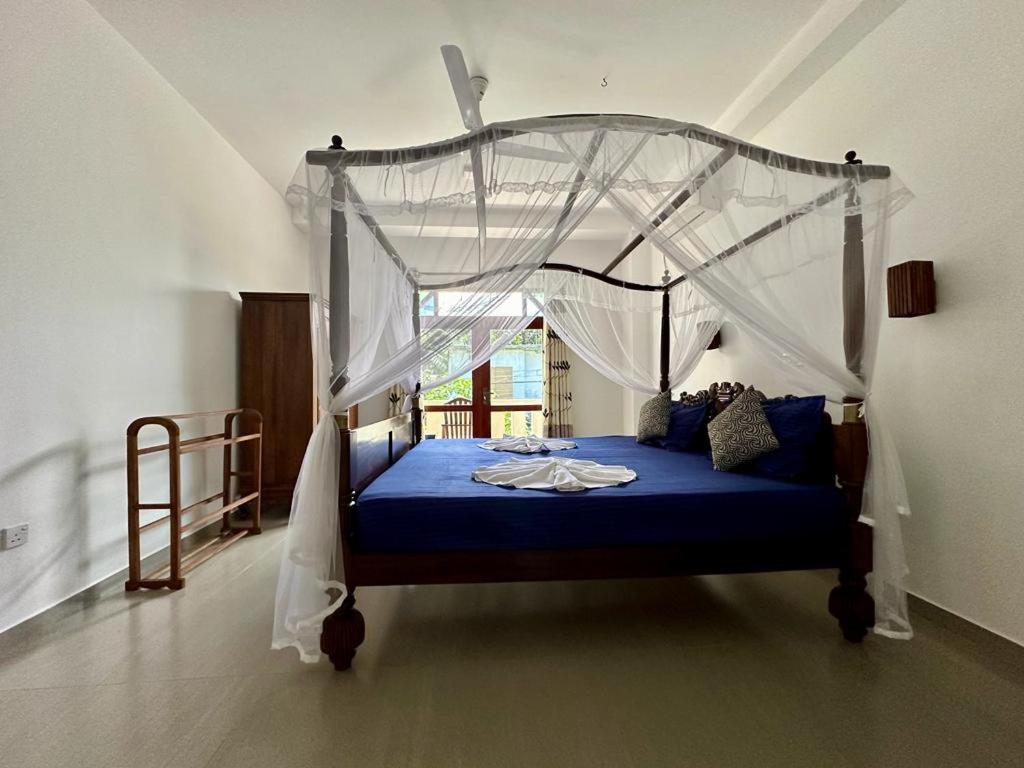 Siyon Yula - Guest House Хіккадува Екстер'єр фото